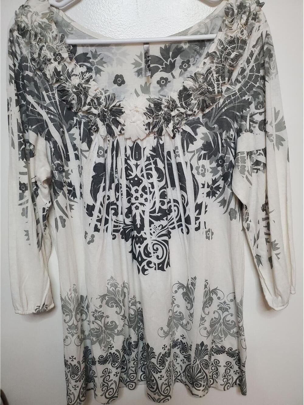 Espresso Women's XL Floral Patterned Long Sleeve Tunic Top